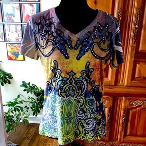 Dillards barely worn fun summer shirt